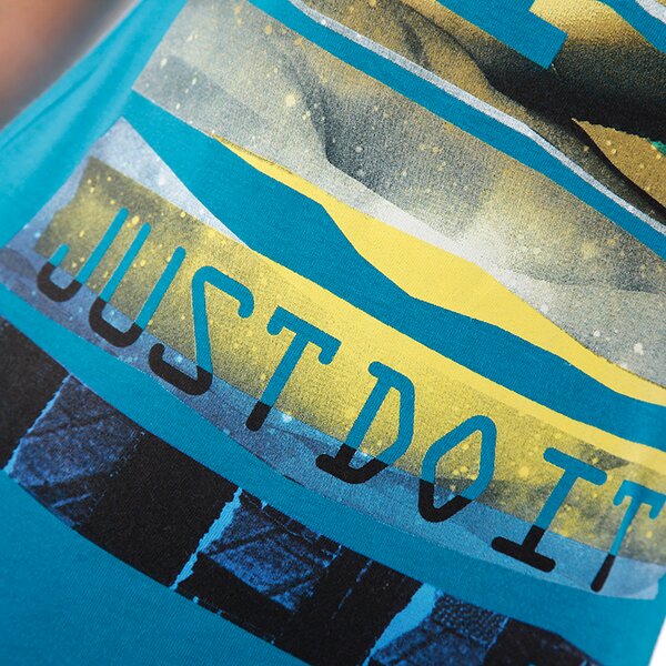 Koszulka damska NIKE T-SHIRT TEE SCOOP-GALAXY 547452372 kolor niebieski