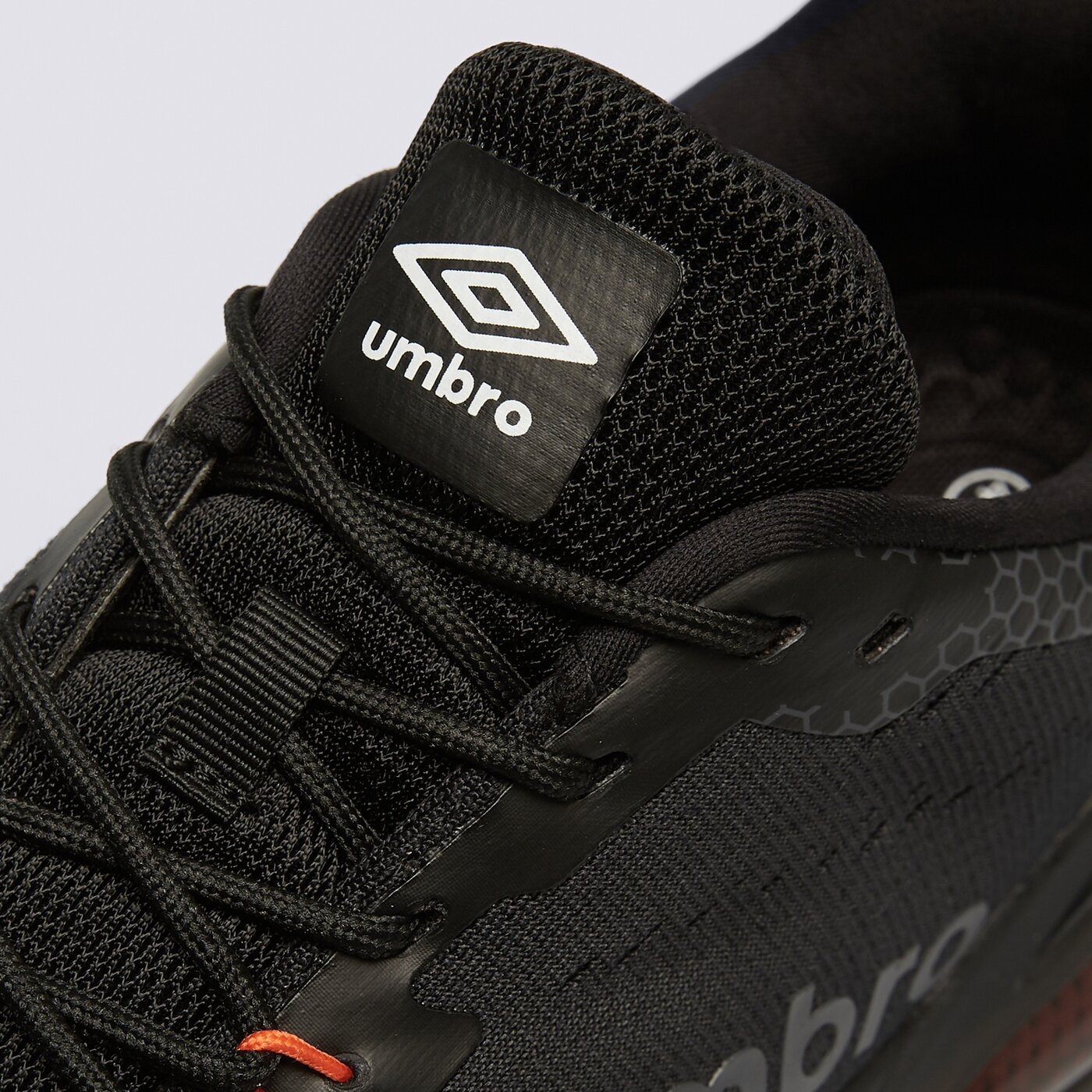 Buty treningowe męskie UMBRO ALPHA GT ummx125004 kolor czarny