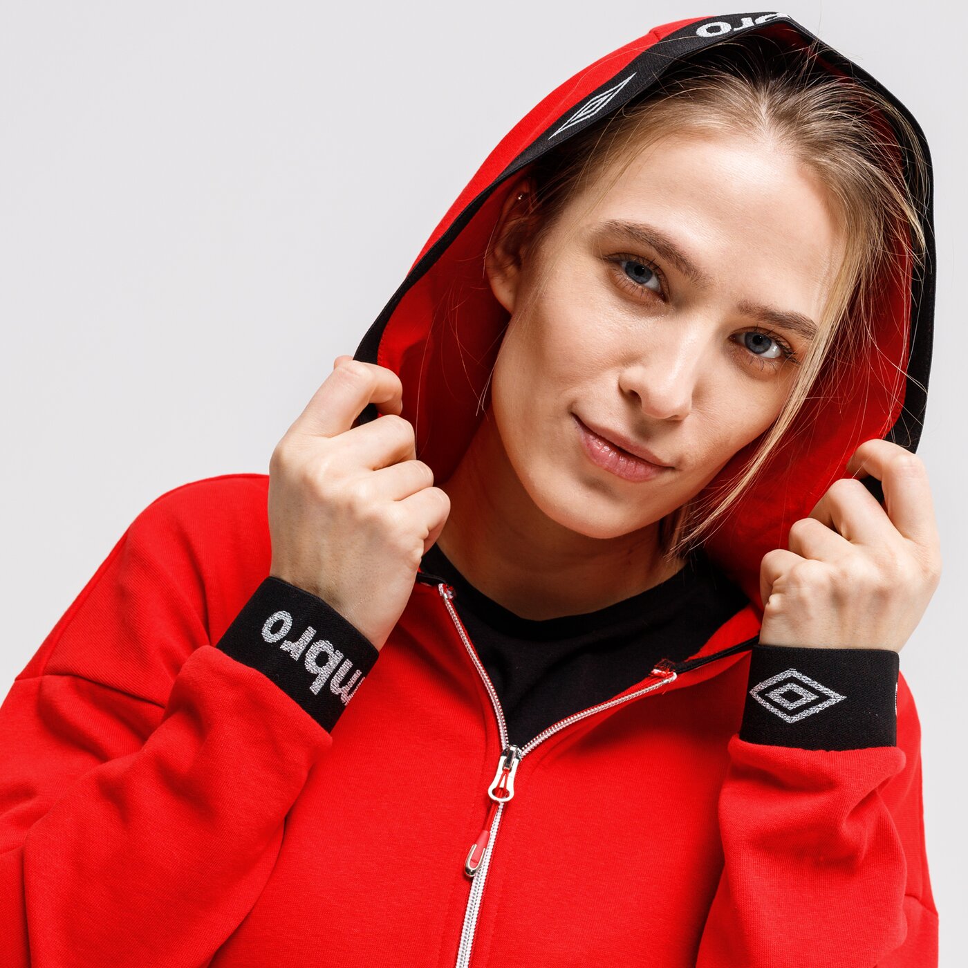 Bluza damska UMBRO BLUZA ROZPINANA Z KAPTUREM MAYA ul121bld39001 kolor czerwony