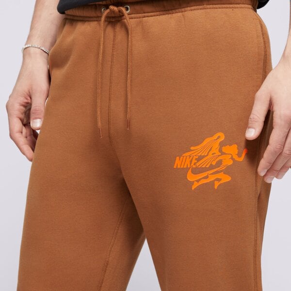 Spodnie dresowe męskie NIKE SPODNIE M NK CLUB BB JOGGER NVLTY fz0907-281 kolor brązowy