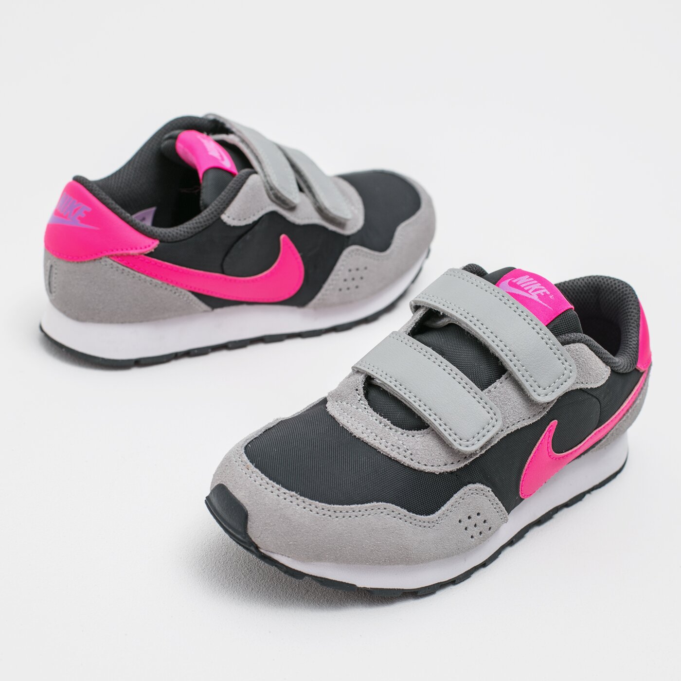 Buty dziecięce NIKE MD VALIANT cn8559-014 kolor szary