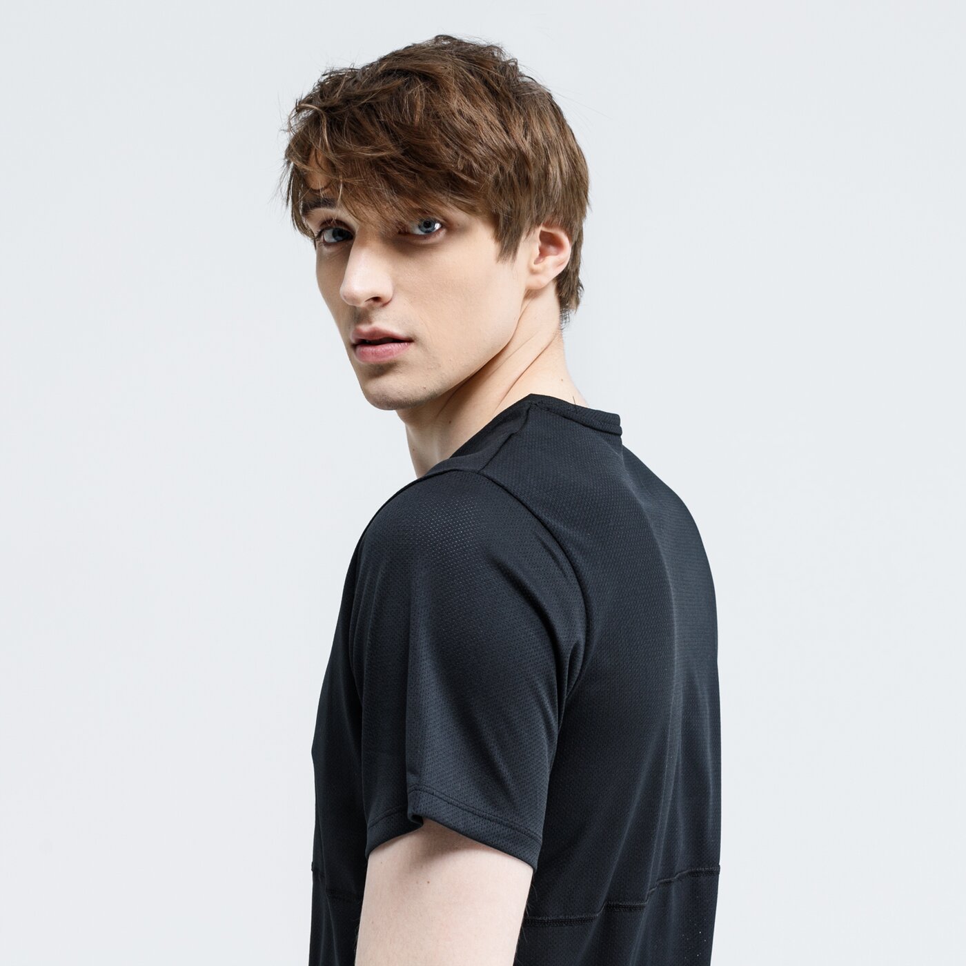 Koszulka męska NIKE T-SHIRT M NK BREATHE RUN SS WR PO GX cj5386-010 kolor czarny