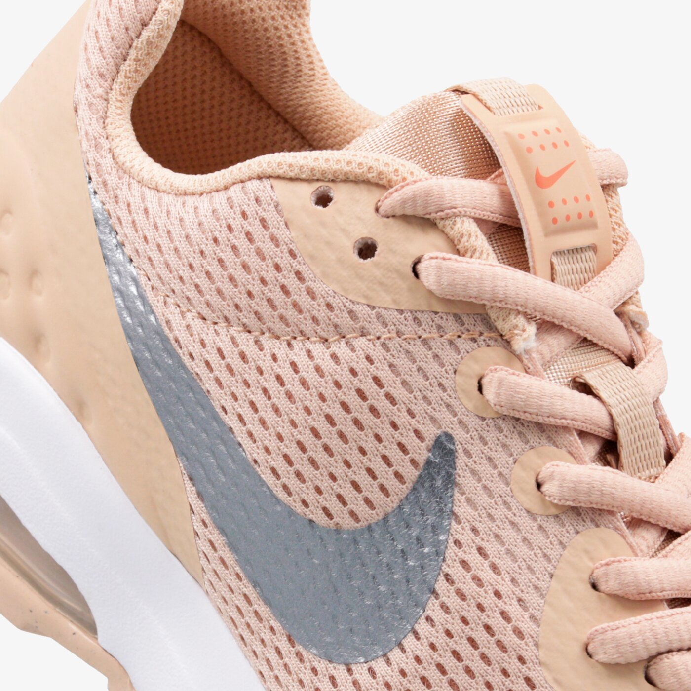 Buty sportowe damskie NIKE WMNS AIR MAX MOTION LW 833662-201 kolor różowy