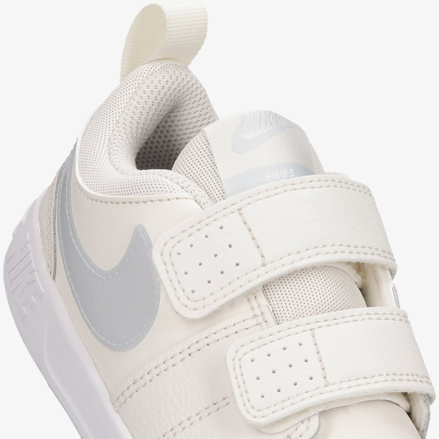 Buty dziecięce NIKE PICO 5 ar4161-008 kolor beżowy