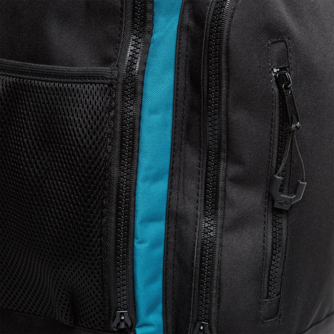 Plecak damski UMBRO PLECAK CASTRA ul120plm37002 kolor czarny