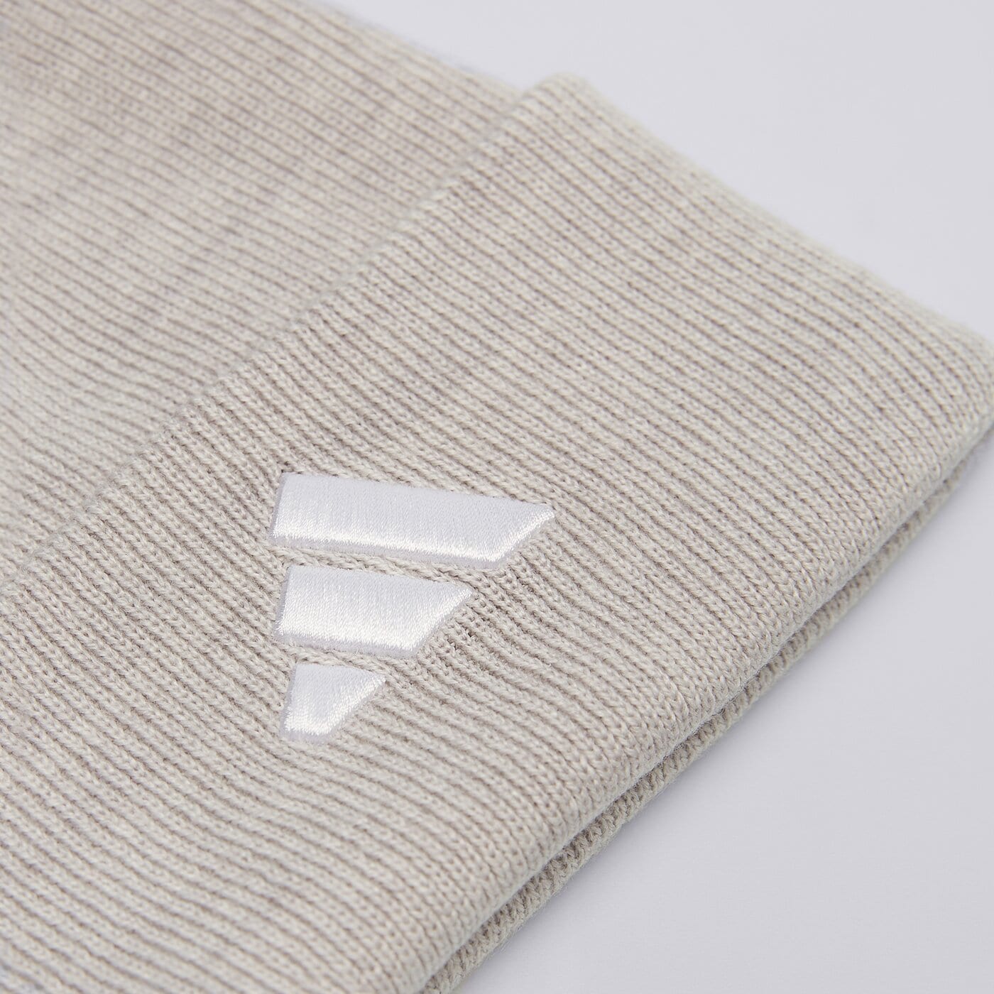 Czapka zimowa damska ADIDAS CZAPKA NEW LOG BEA CUF jx5746 kolor szary