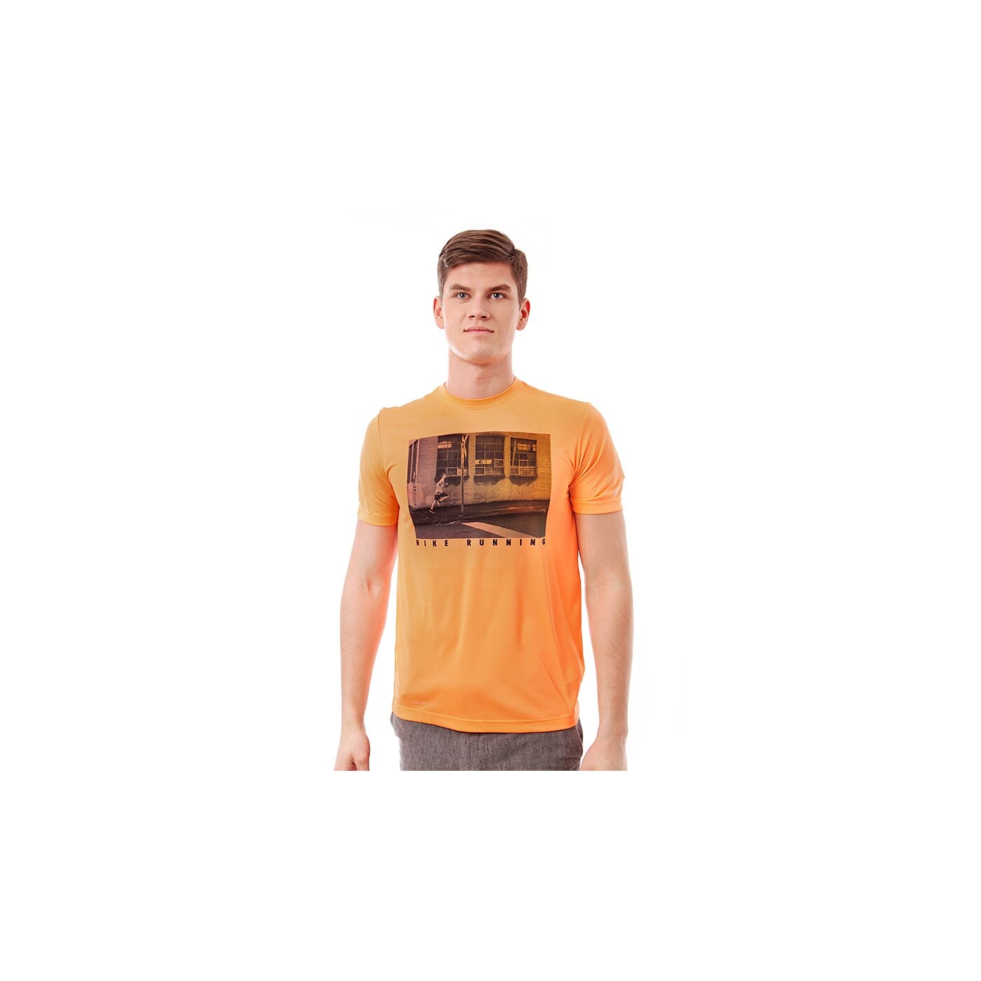 Koszulka męska NIKE T-SHIRT CHALLENGER 1 GRAPHIC TEE 596189856 kolor pomarańczowy