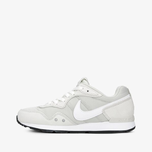 Buty sportowe damskie NIKE VENTURE RUNNER ck2948-002 kolor beżowy