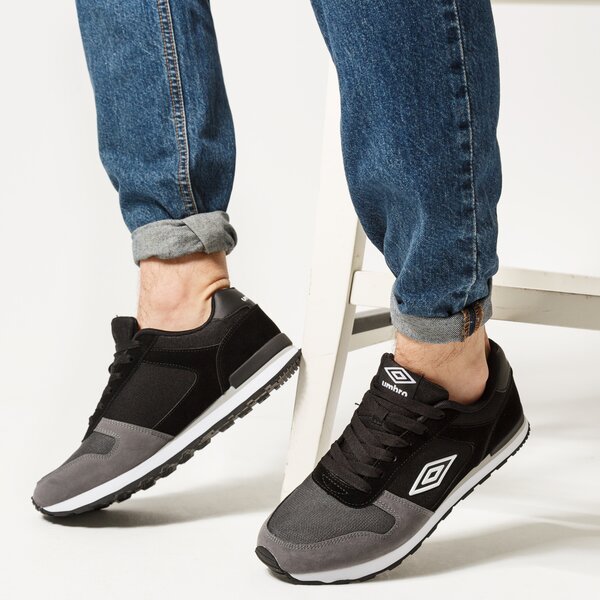 Buty sportowe męskie UMBRO BING umml120203 kolor czarny