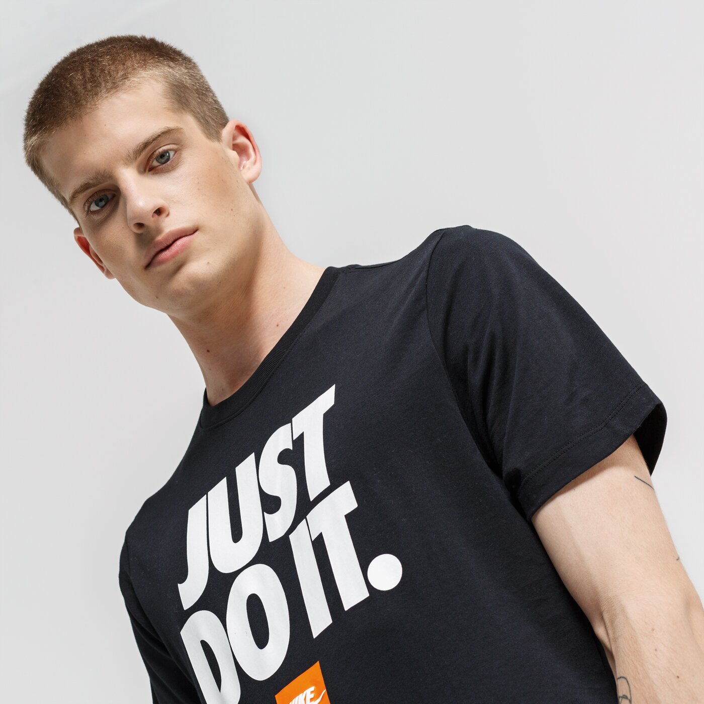 Koszulka męska NIKE T-SHIRT SS M NSW SS JDI 3 bv7662-010 kolor czarny