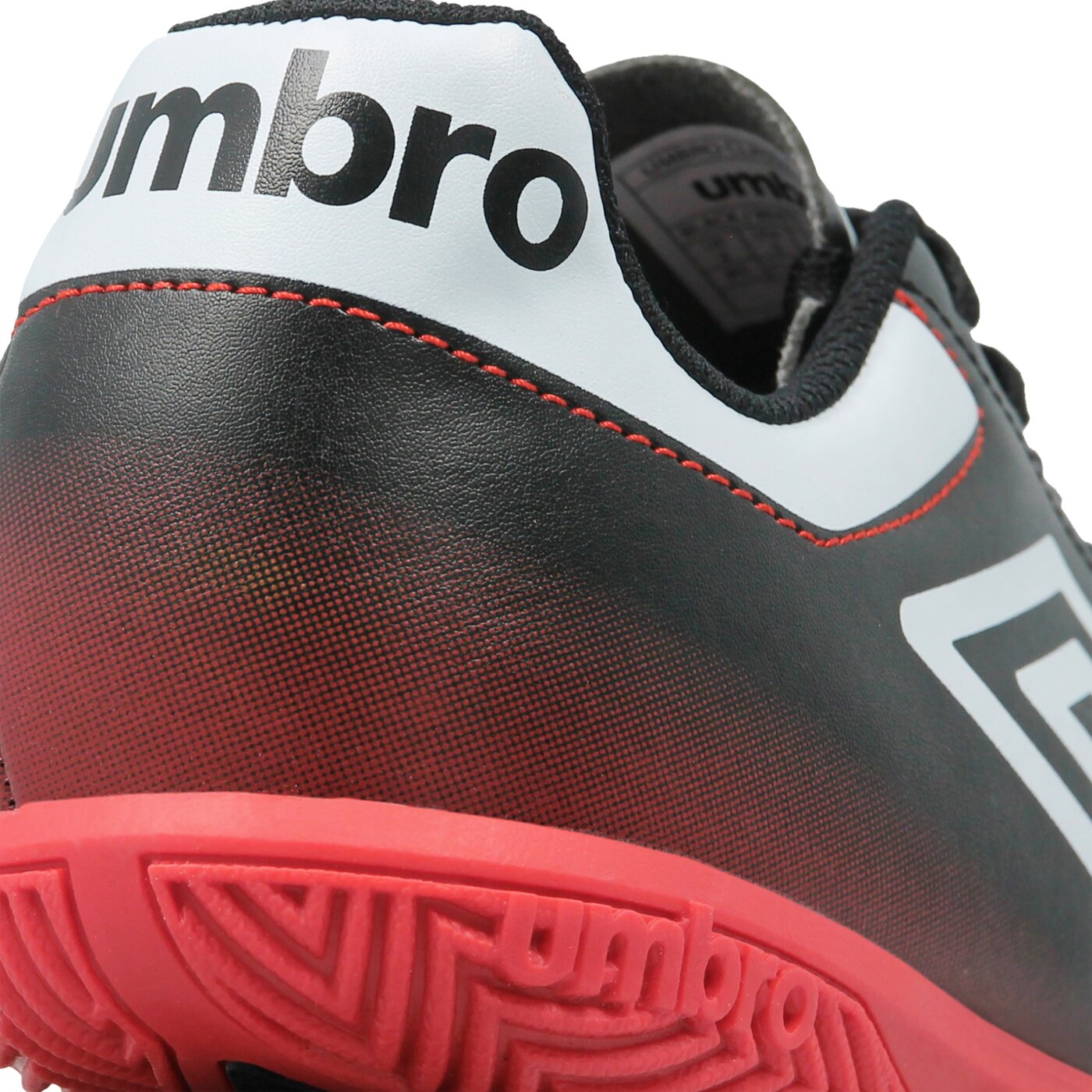 Buty piłkarskie męskie UMBRO CLASSICO VI IC 81340ua66 kolor czarny