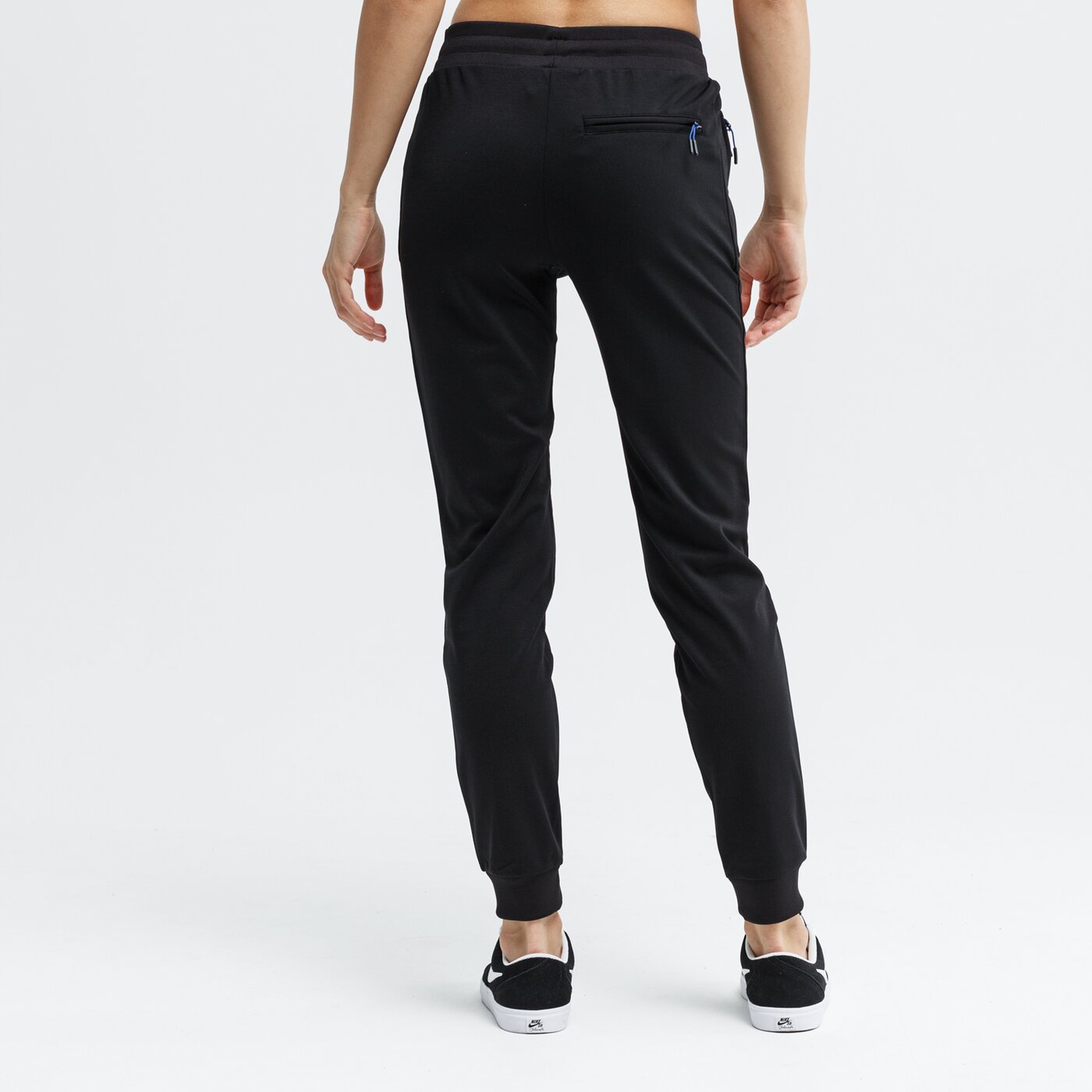 Spodnie dresowe damskie LOTTO SPODNIE MANJU lo39spd16001 kolor czarny