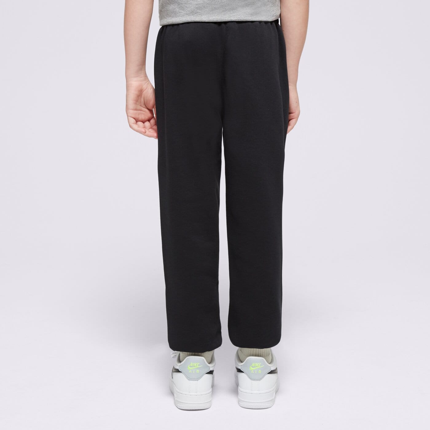 Spodnie dziecięce NIKE SPODNIE K NSW CLUB FLC JGGR MLOGO BOY hq0973-010 kolor czarny