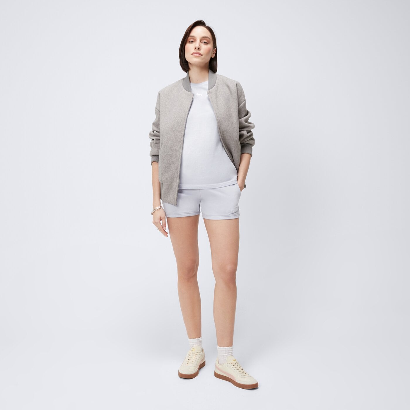 Spodenki damskie PUMA SZORTY ESS SMALL NO. 1 FT 682439 47 kolor fioletowy