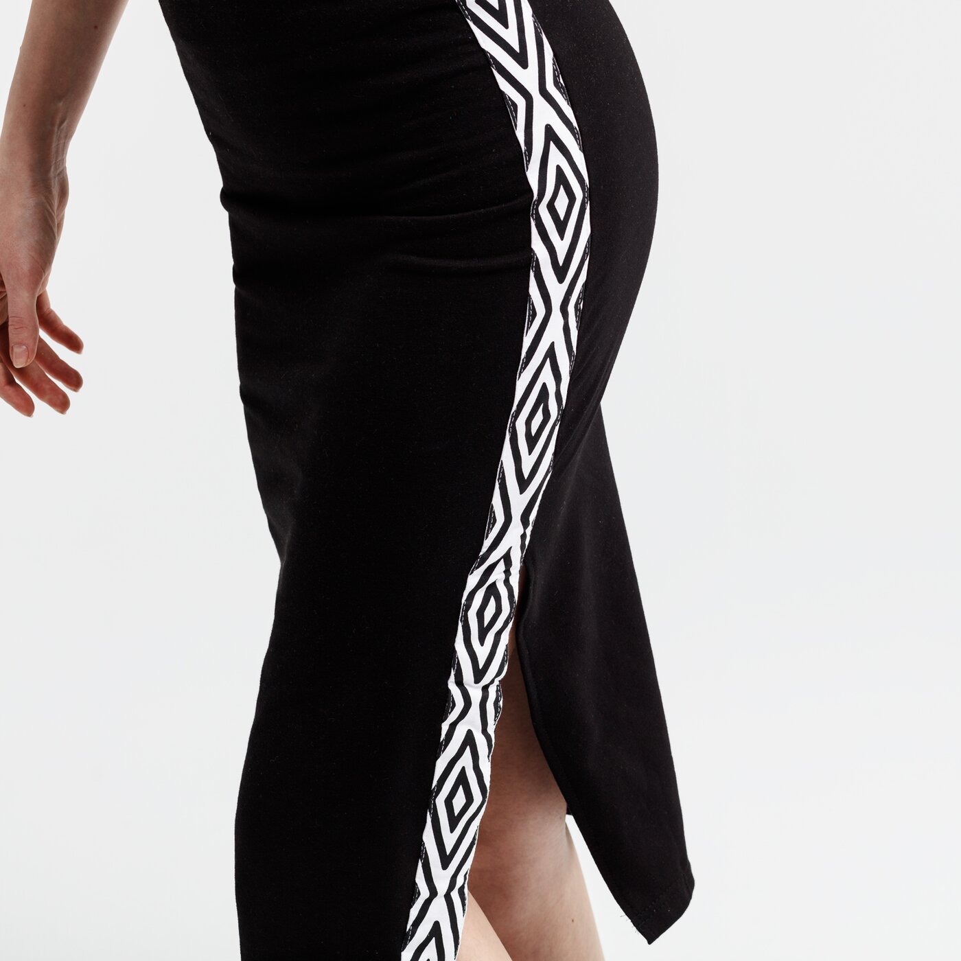 Sukienka damska UMBRO SPÓDNICZKA DATES ul19sud07001 kolor czarny