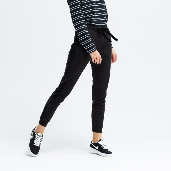 Spodnie dresowe damskie FEEWEAR SPODNIE ATIS fw39spd04001 kolor czarny