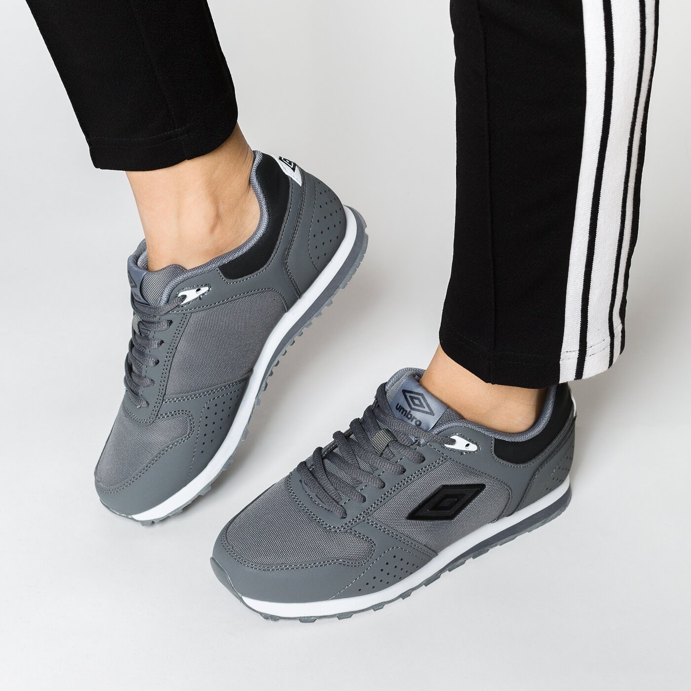 umbro follow wmns iii