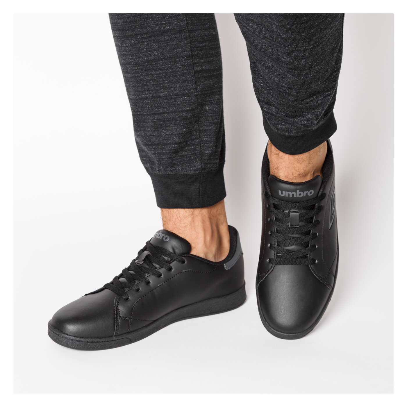 Buty sportowe męskie UMBRO MEDWAY 3 LACE 40254uc44 kolor czarny