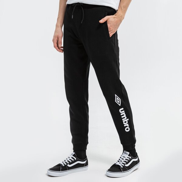 Spodnie dresowe męskie UMBRO SPODNIE AEDO ul321spm17001 kolor czarny