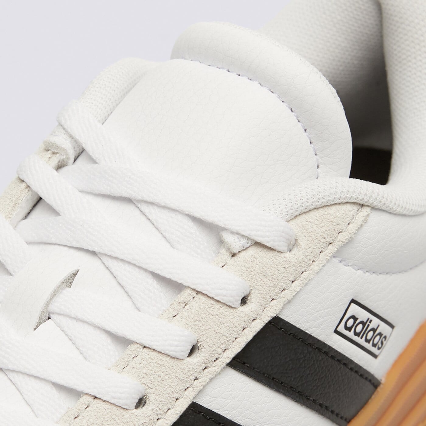 Buty dziecięce ADIDAS VL COURT BOLD J jq8065 kolor biały