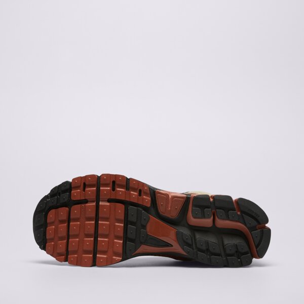 Buty sportowe męskie NIKE ZOOM VOMERO 5 hf1553-201 kolor beżowy