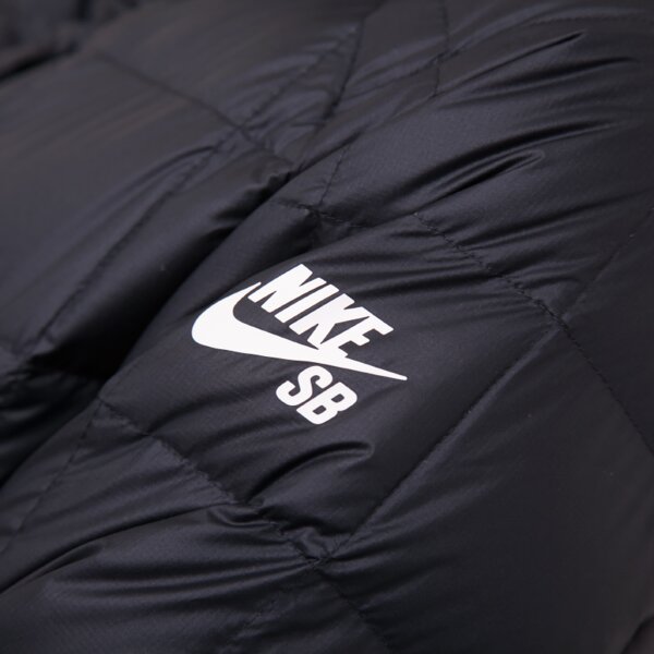 Kurtka zimowa damska NIKE KURTKA 700 DOWN JACKET 615760010 kolor czarny