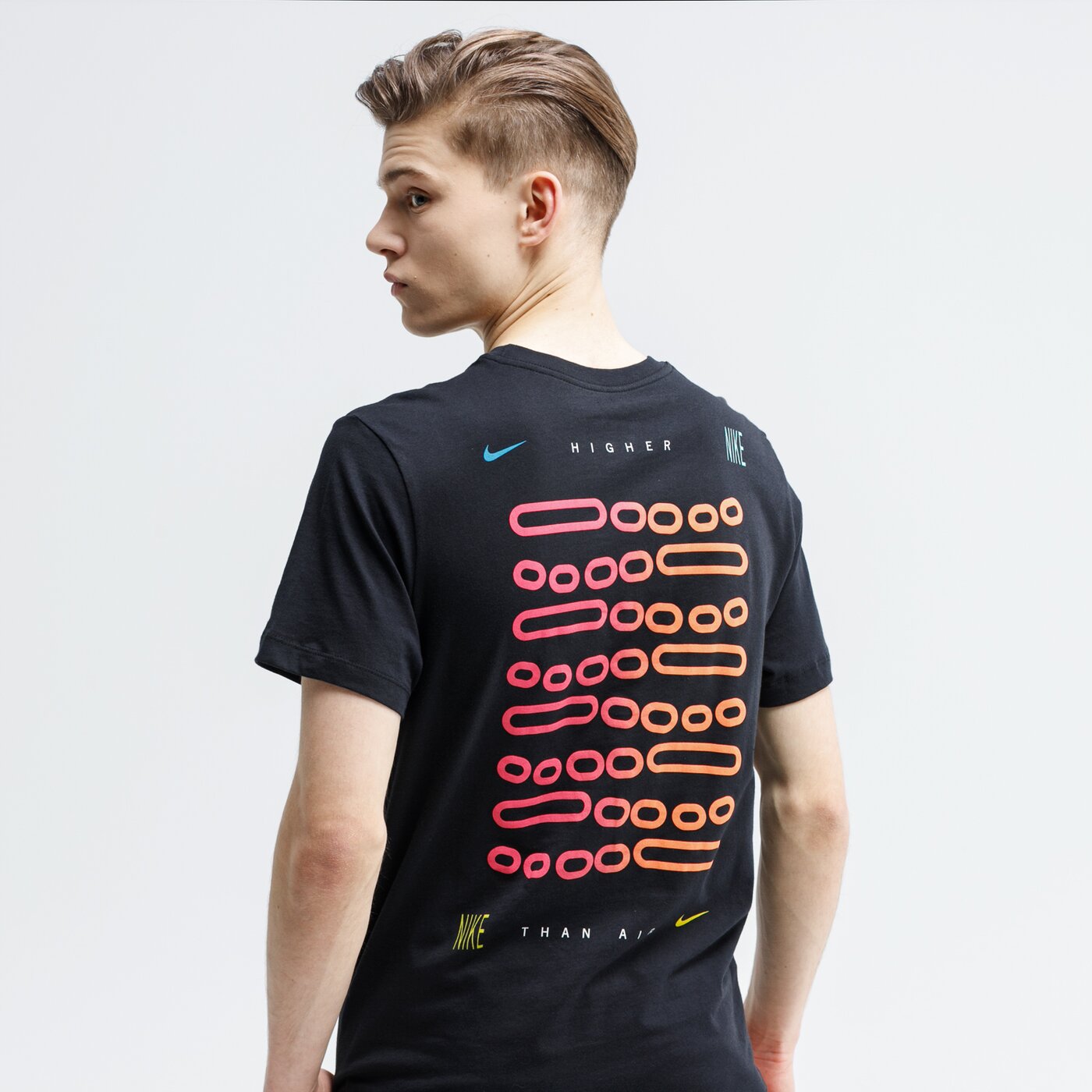 Koszulka męska NIKE T-SHIRT M NSW SNKR CLTR 5 ck2790-010 kolor czarny