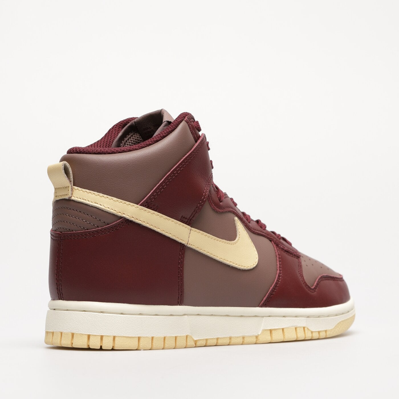 Buty sportowe damskie NIKE DUNK HIGH  dd1869-202 kolor bordowy