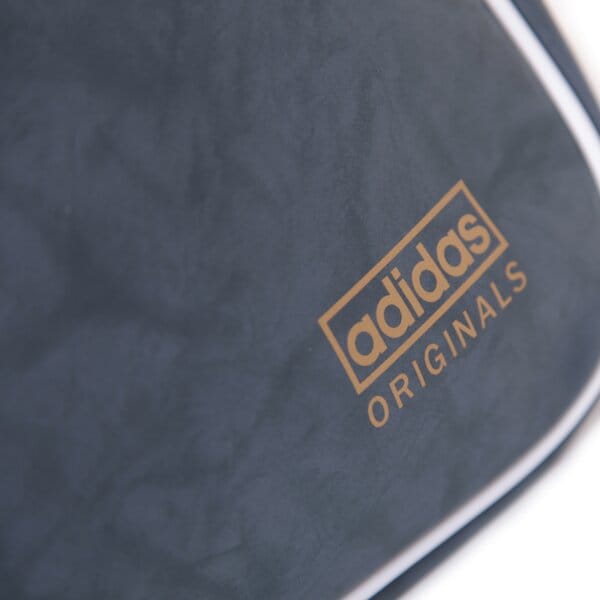 Torba sportowa damska ADIDAS TORBA AIRLINER SUEDE m30520 kolor granatowy