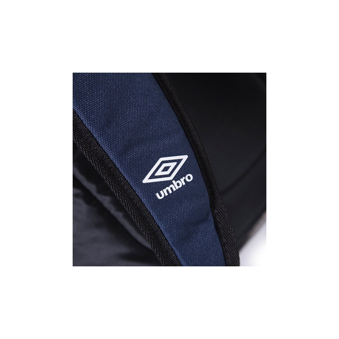 Plecak damski UMBRO PLECAK MEDIUM BLACK DARK SHADOW SHOCKING 30477un84 kolor granatowy