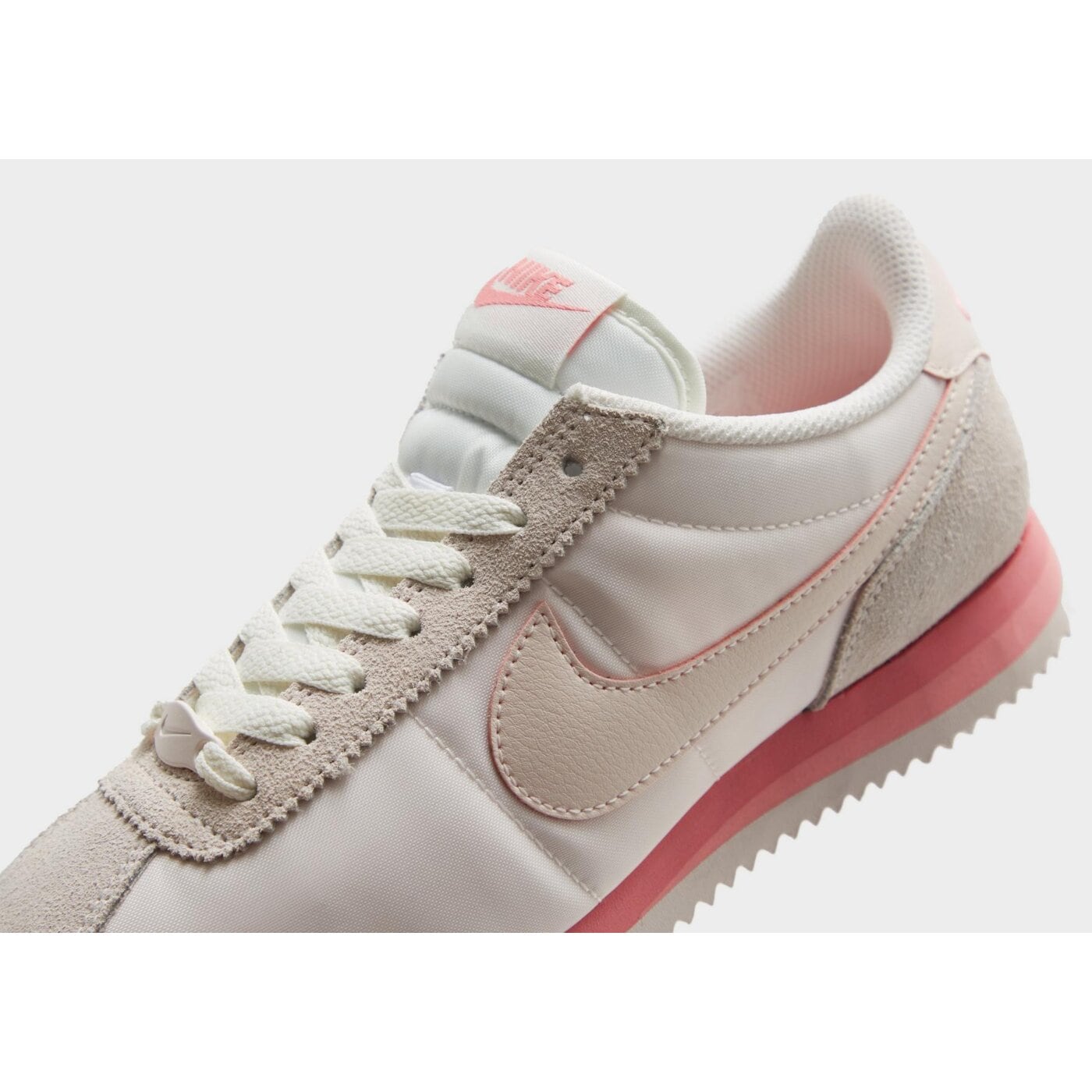 Buty sportowe damskie NIKE CORTEZ TXT W CN GCEL  hf6410-666 kolor różowy