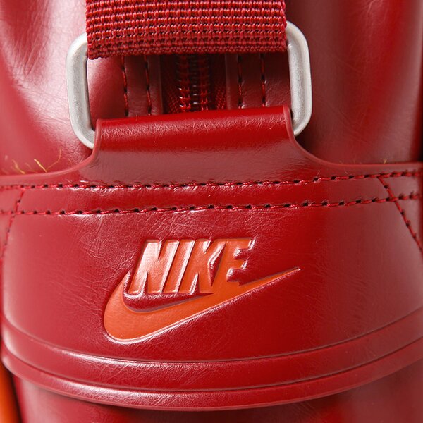 Torba sportowa damska NIKE TORBA HERITAGE SI TRACK BAG ba4271684 kolor bordowy