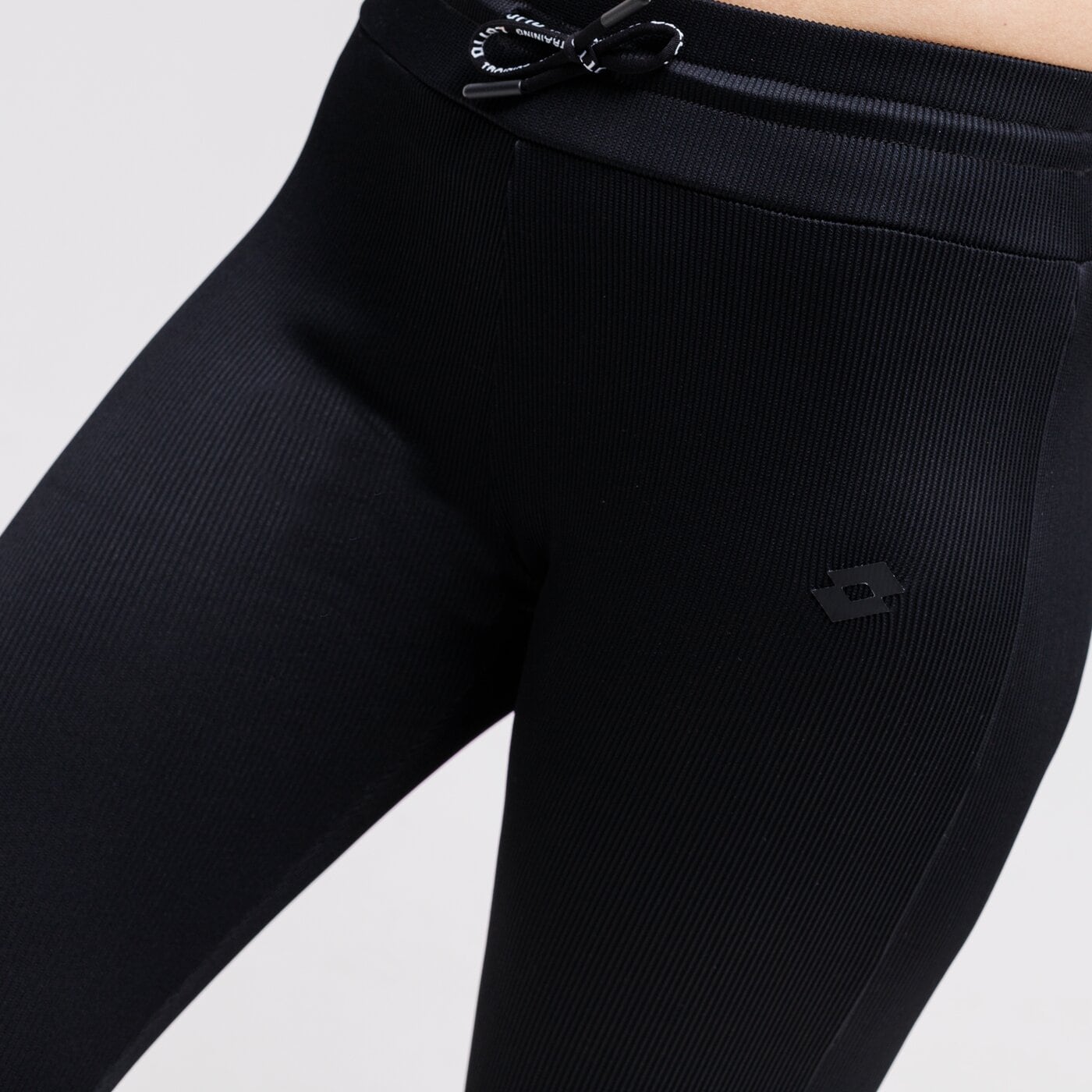 Spodnie dresowe damskie LOTTO LEGGINGS GEENA lo121spd35001 kolor czarny