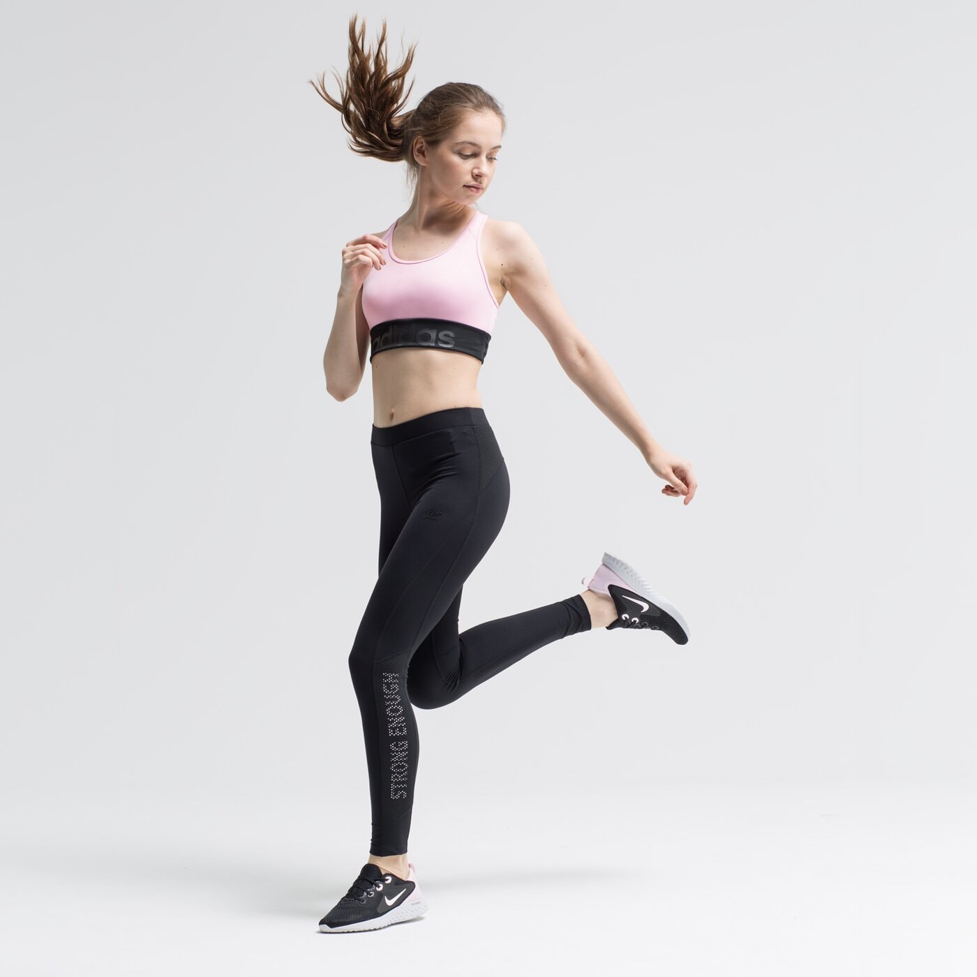 Spodnie dresowe damskie UMBRO LEGGINGS DASHI ul39spd07001 kolor czarny