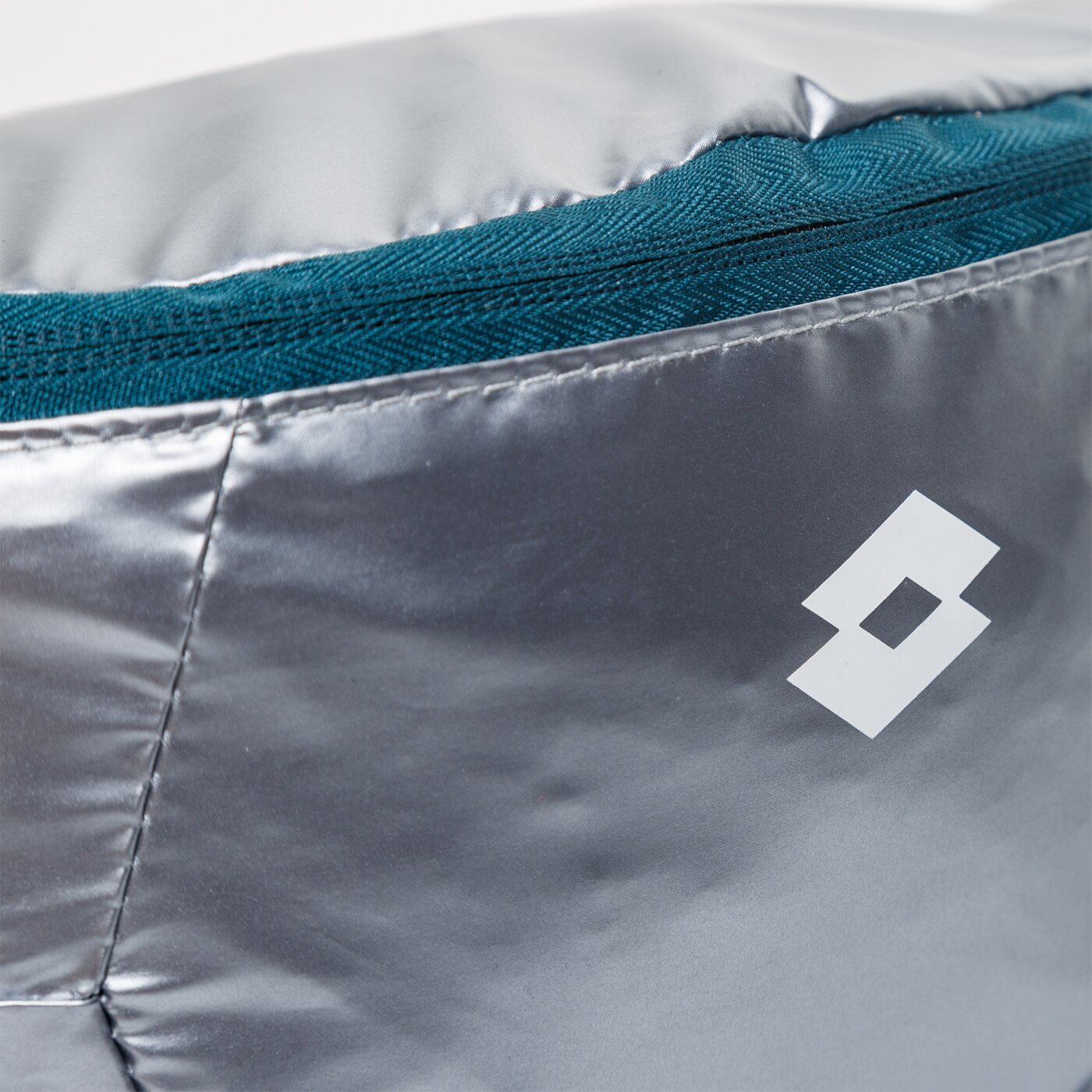 Nerka (saszetka na pas) damska sportowa LOTTO NERKA MINTURIN lo121neu36001 kolor srebrny