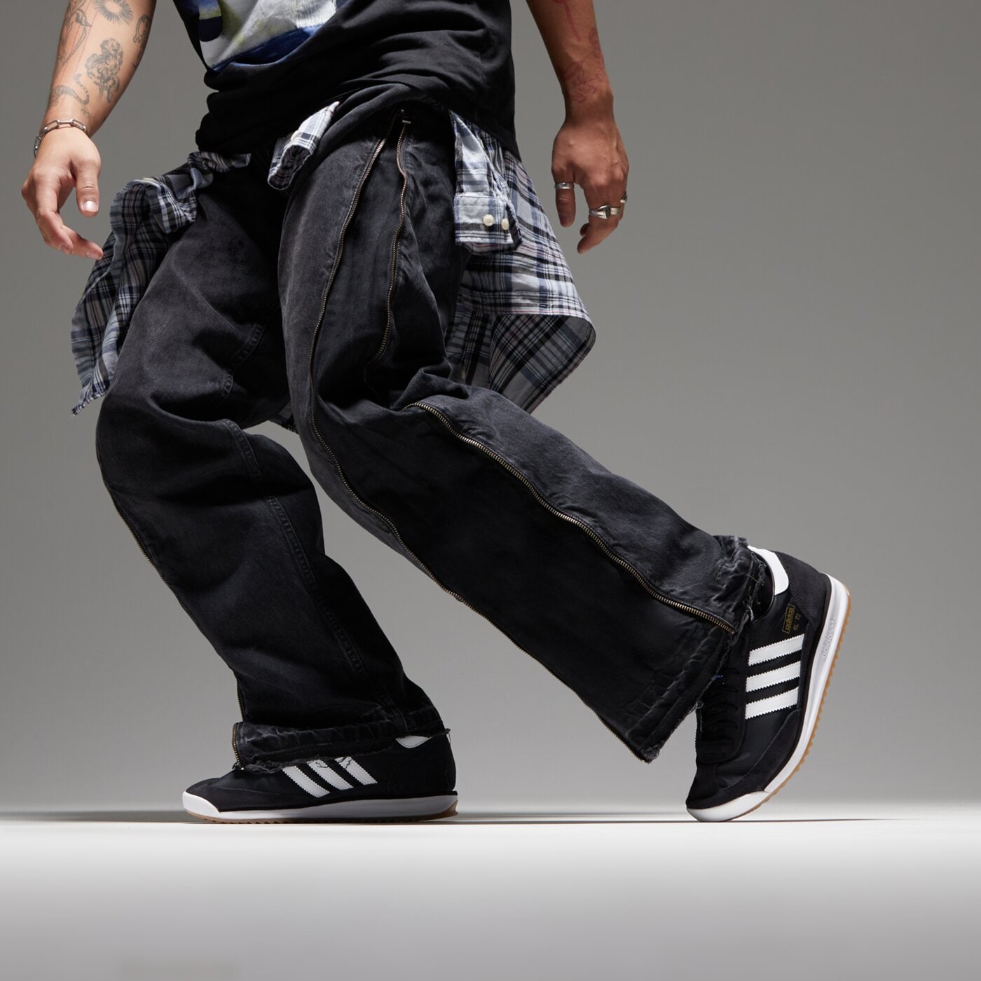 Buty sportowe męskie ADIDAS SL 72 RS ji1282 kolor czarny