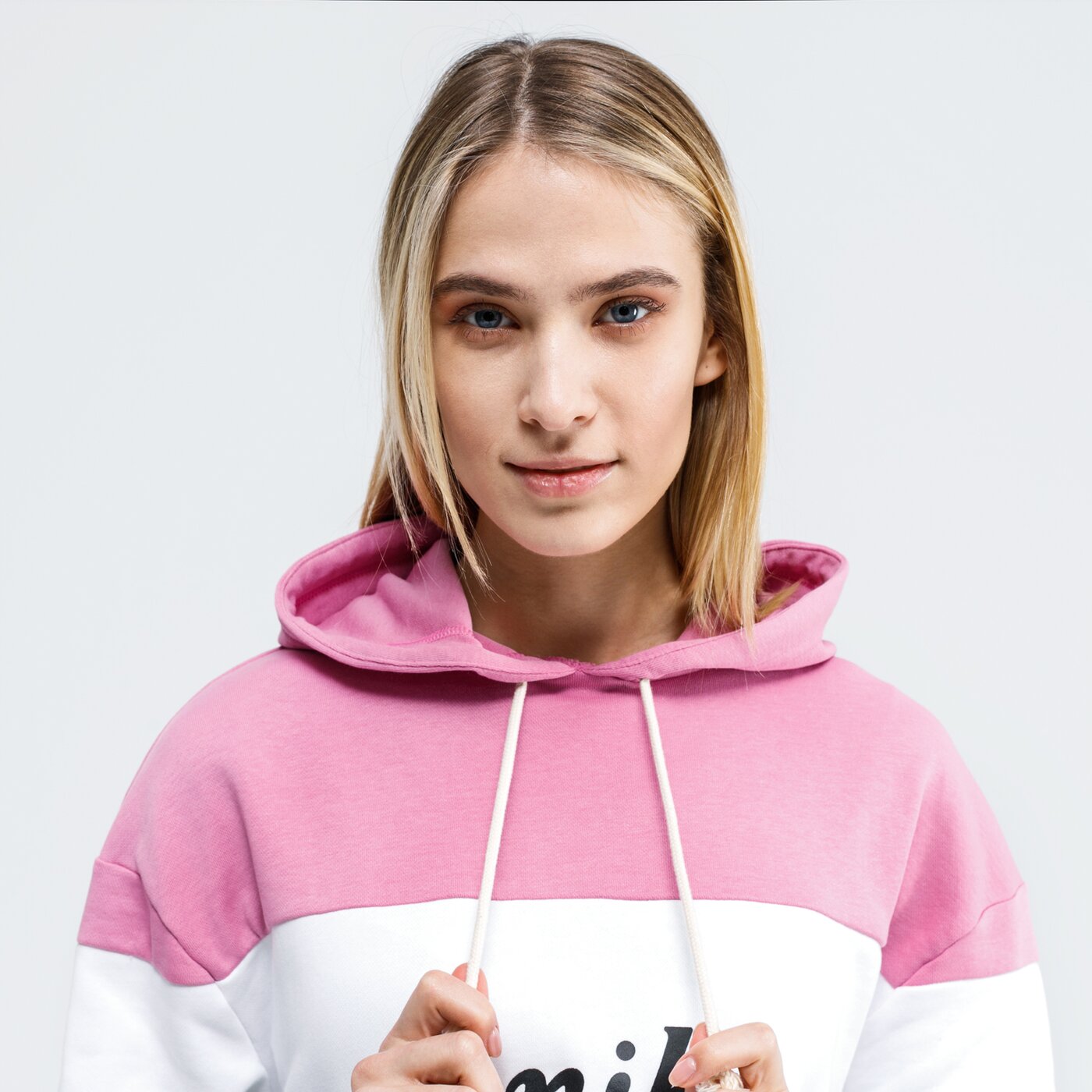 Sukienka damska NIKE SUKIENKA W NSW VRSTY FT cj3926-693 kolor multicolor