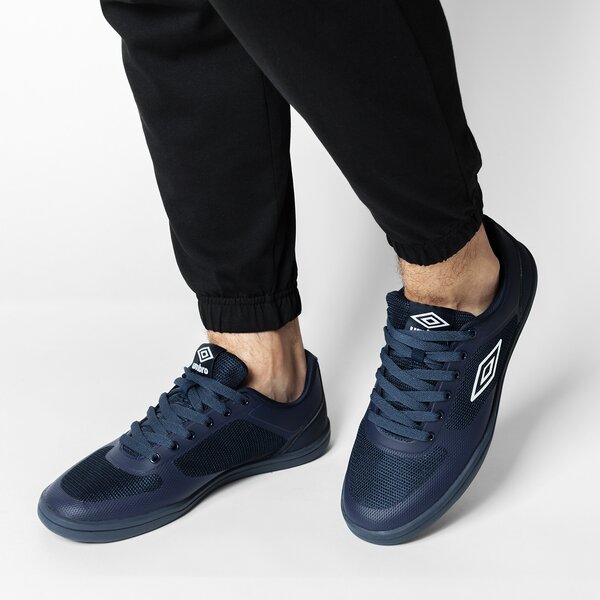Buty sportowe męskie UMBRO ONTARIO umml118005 kolor granatowy