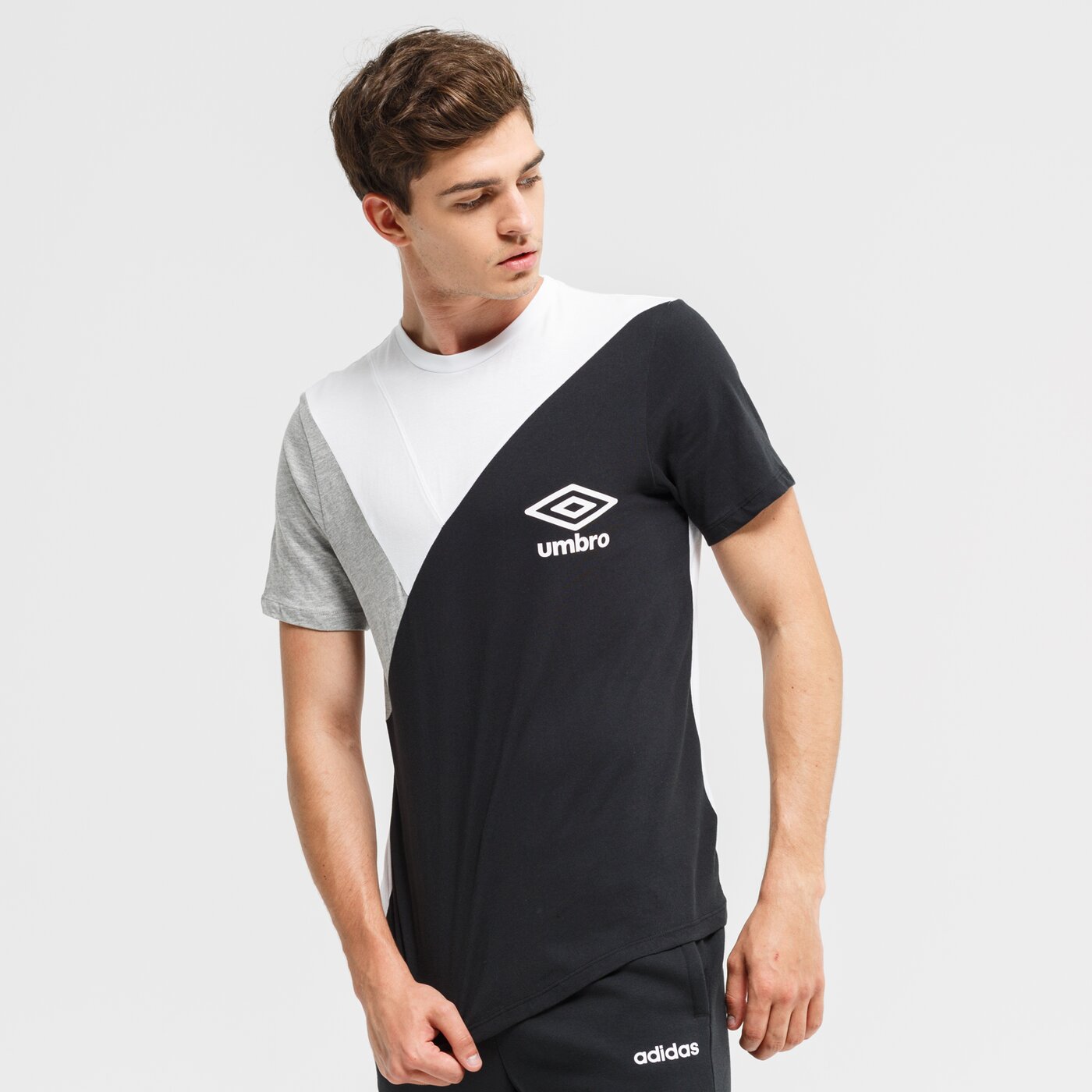 Koszulka męska UMBRO T-SHIRT SS COLOURBLOCK 65516u-hf7 kolor czarny