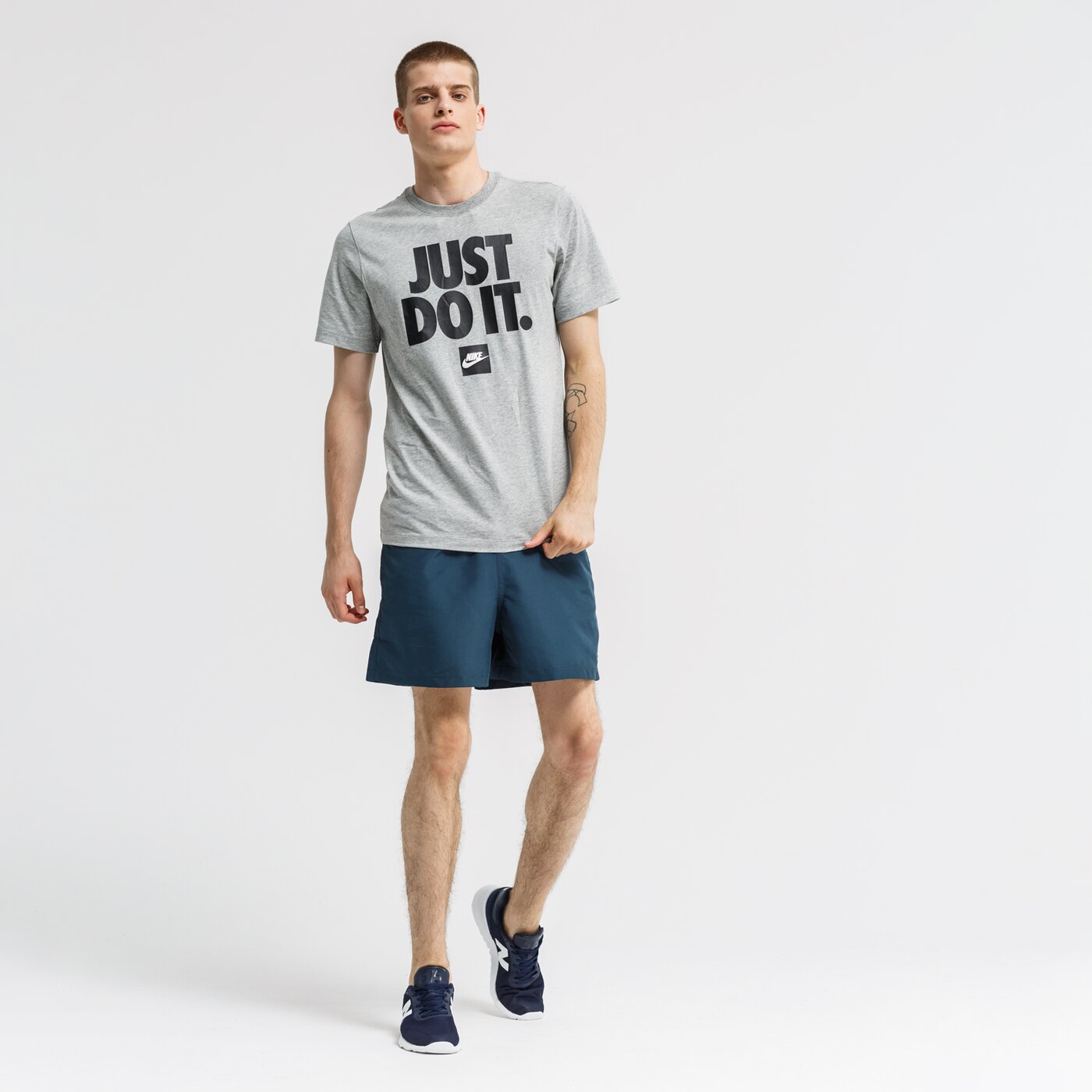 Spodenki męskie REEBOK SZORTY BW BASIC BOXER du4016 kolor granatowy