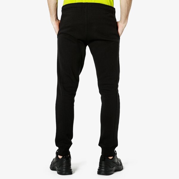 Spodnie dresowe męskie UMBRO SPODNIE FW TAPERED FLEECE 65361u-060 kolor czarny
