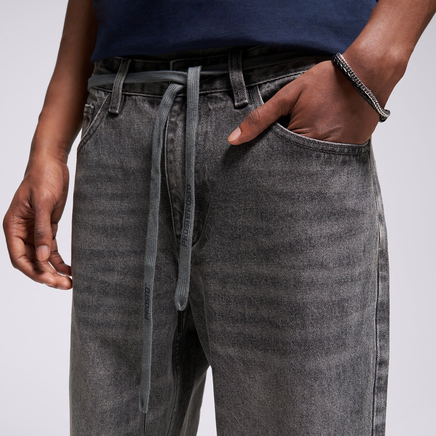 Spodnie dresowe męskie PROSTO SPODNIE JEANS BAGGY TARMAC LIGHT GRAY kl252mpan3011 kolor szary