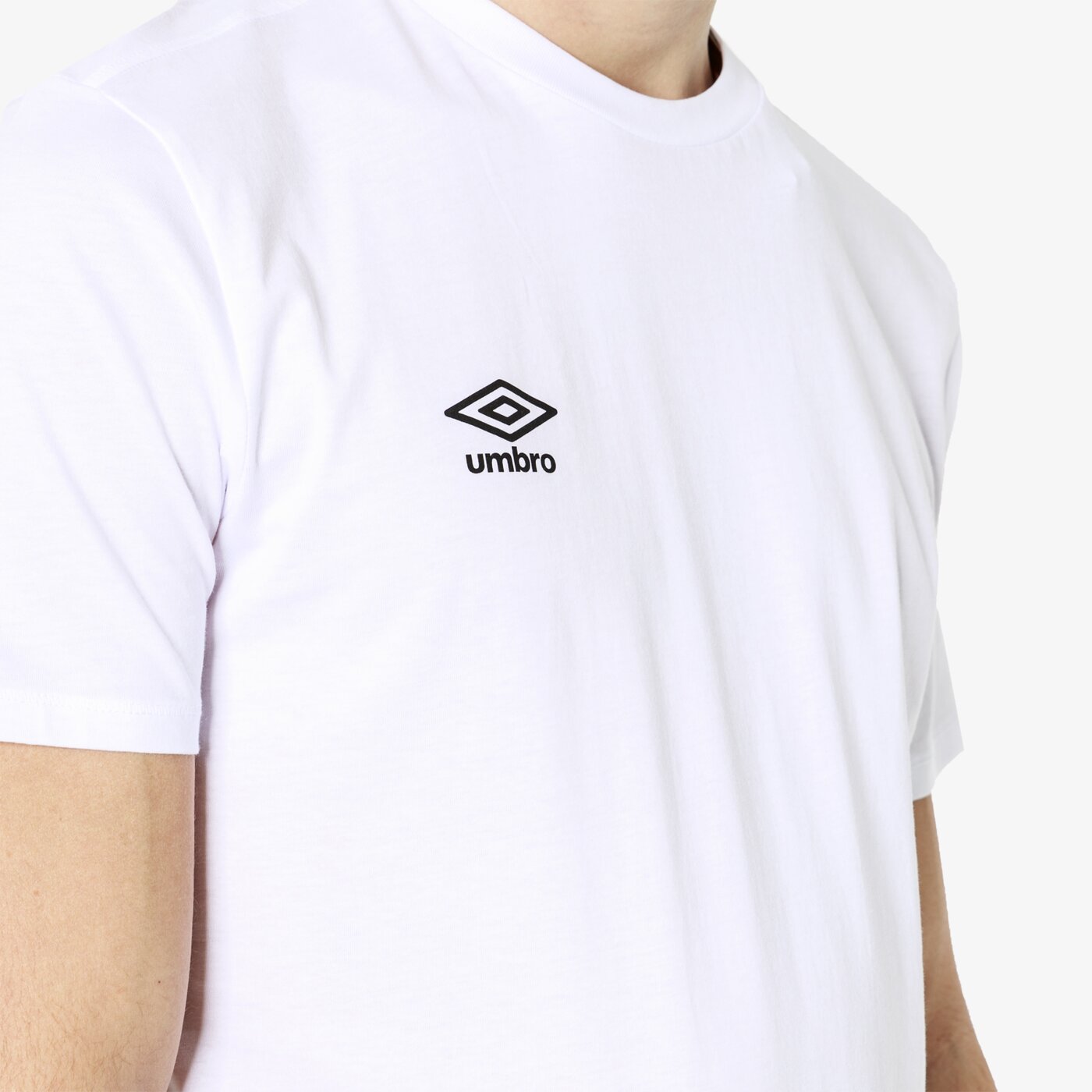 Koszulka męska UMBRO T-SHIRT SS FW SMALL LOGO COTTON 65353u-13v kolor biały