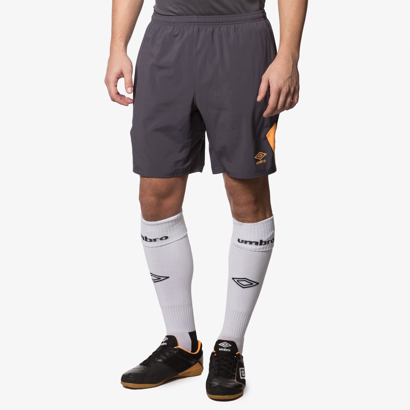 Spodenki męskie UMBRO SZORTY PRO TRAINING WOVEN 64458uenc kolor szary