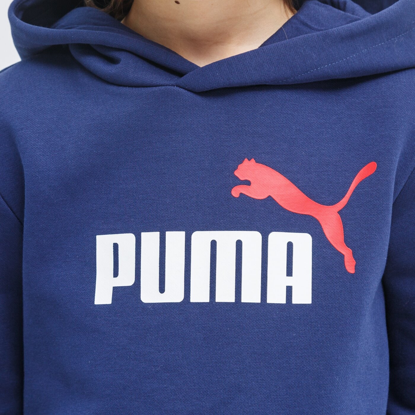 Bluza dziecięca PUMA BLUZA Z KAPTUREM ESS 2 BIG LOGO FL 586987 06 kolor granatowy