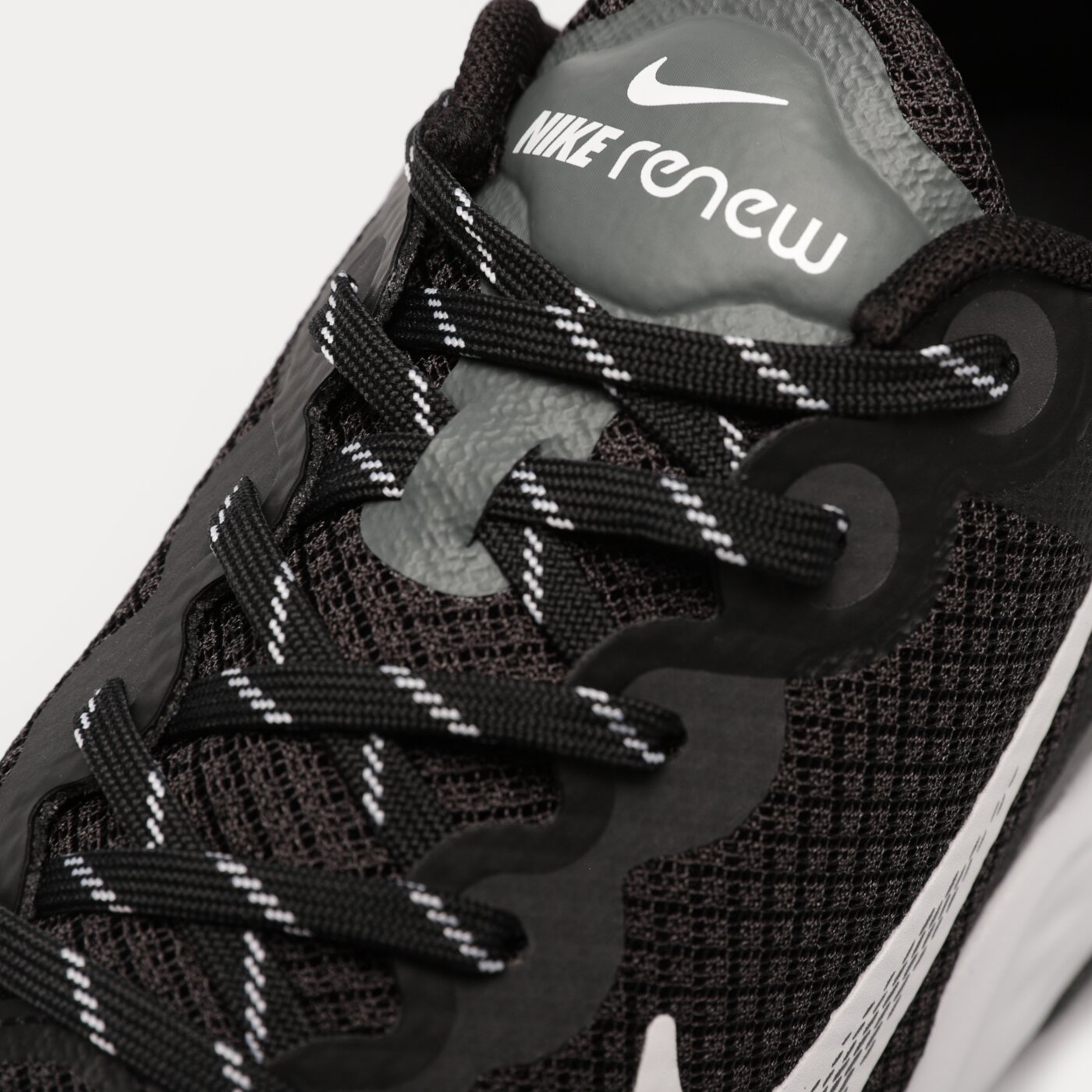 Buty do biegania męskie NIKE RENEW RIDE 3 dc8185-001 kolor czarny