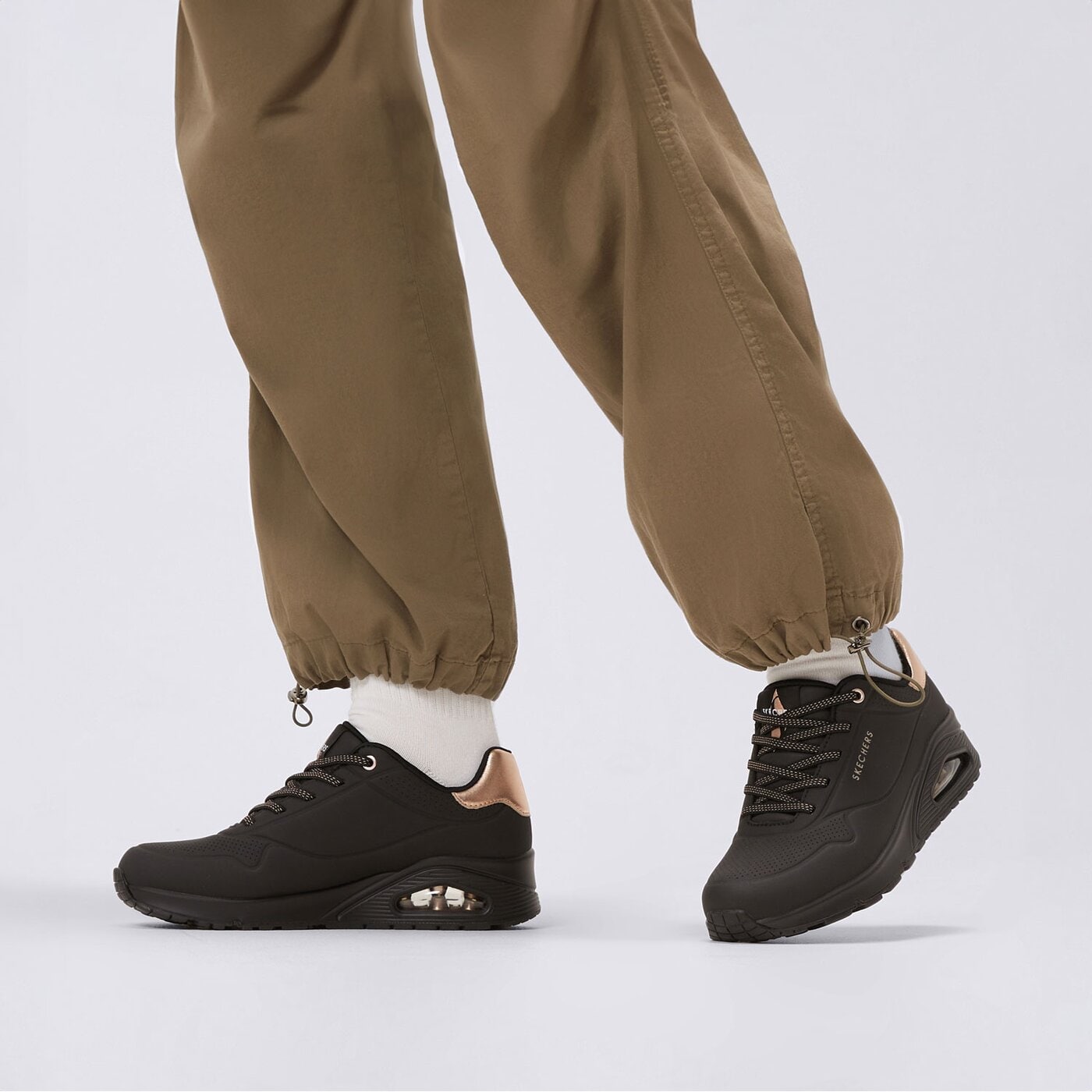 Buty sportowe damskie SKECHERS UNO 155196bbk kolor czarny