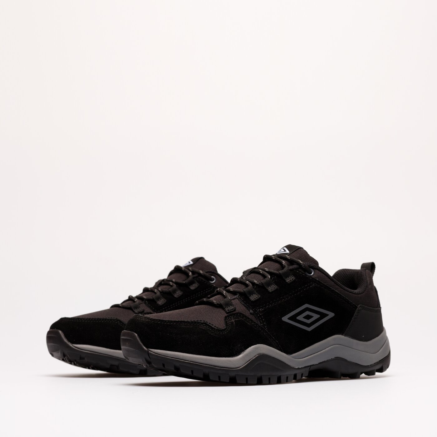 Buty outdoor męskie UMBRO CLINT ummo222004 kolor czarny