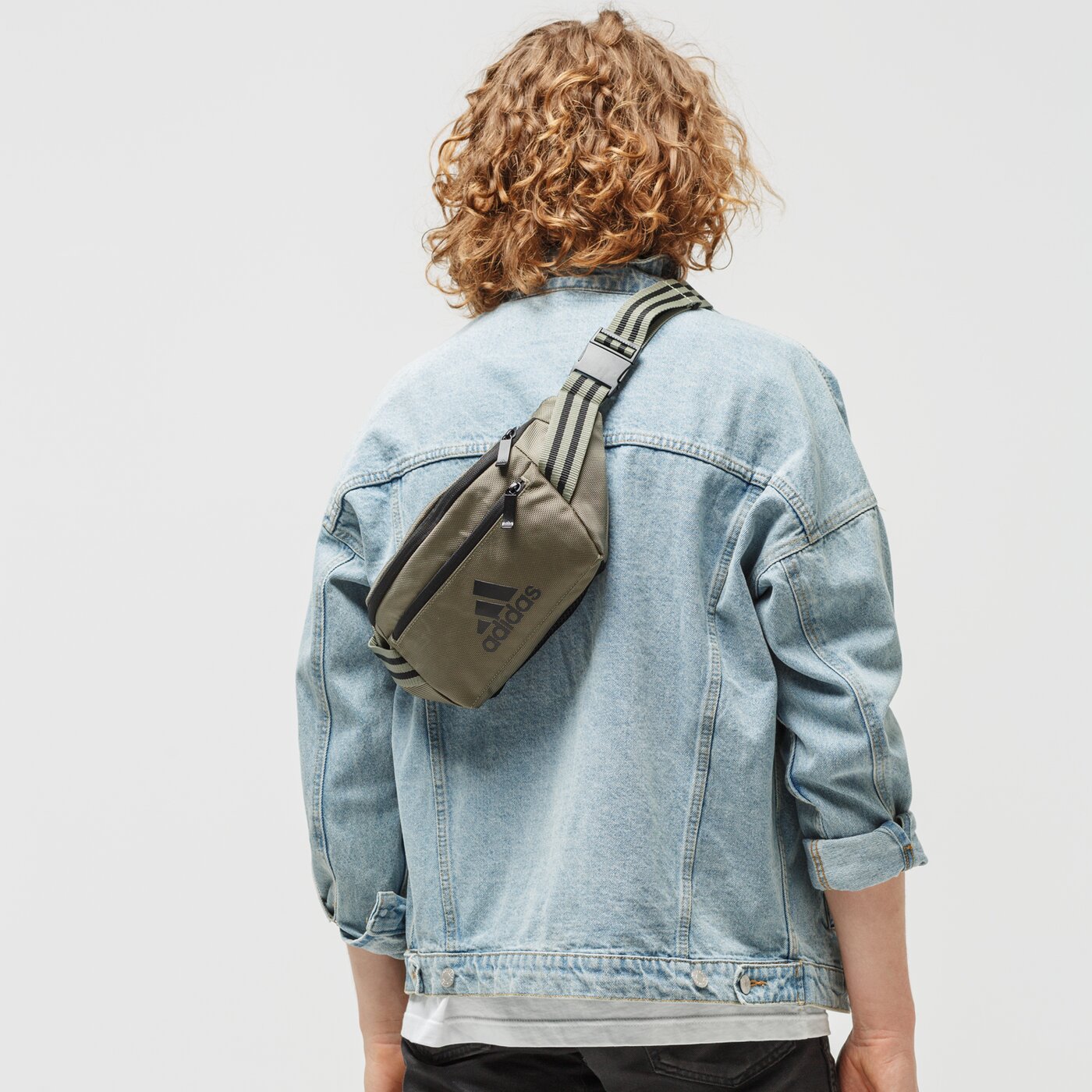 Nerka (saszetka na pas) damska sportowa ADIDAS NERKA CL WAIST BOS ge4644 kolor khaki