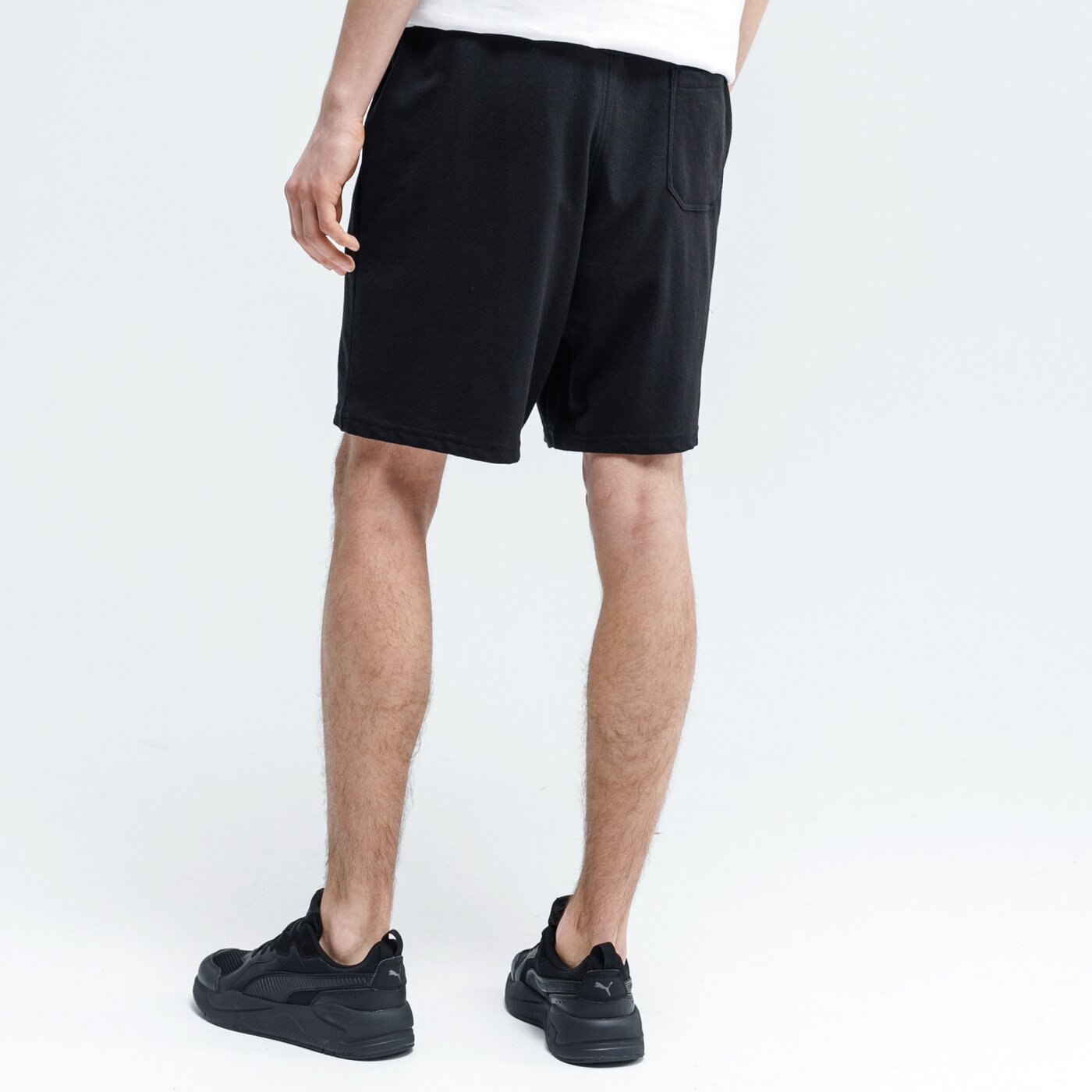 Spodenki męskie UMBRO SZORTY KNEE LENGTH FLEECE 65753u-060 kolor czarny